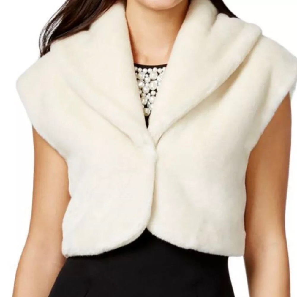 Alfani Ivory Faux Fur Crop Shawl